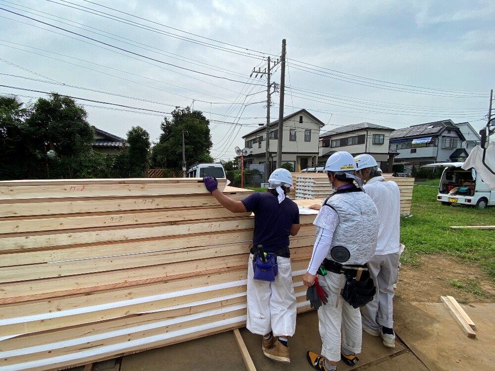 屋根パネルの設置