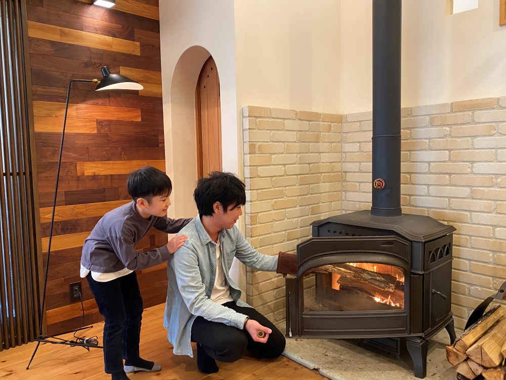 薪ストーブのある展示場