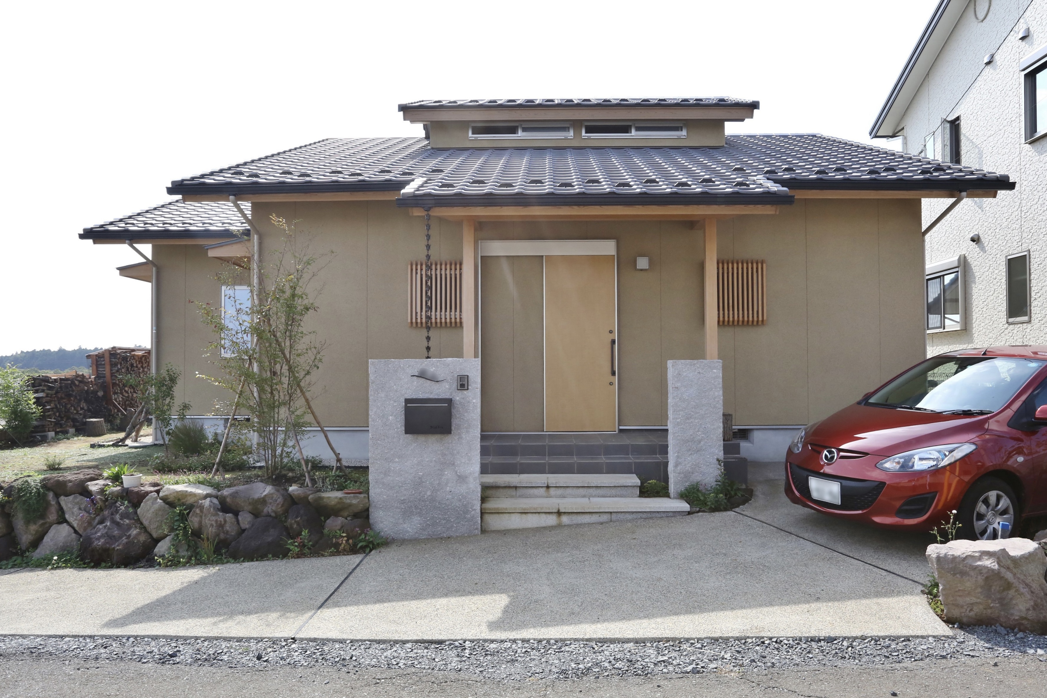 和モダンな平屋