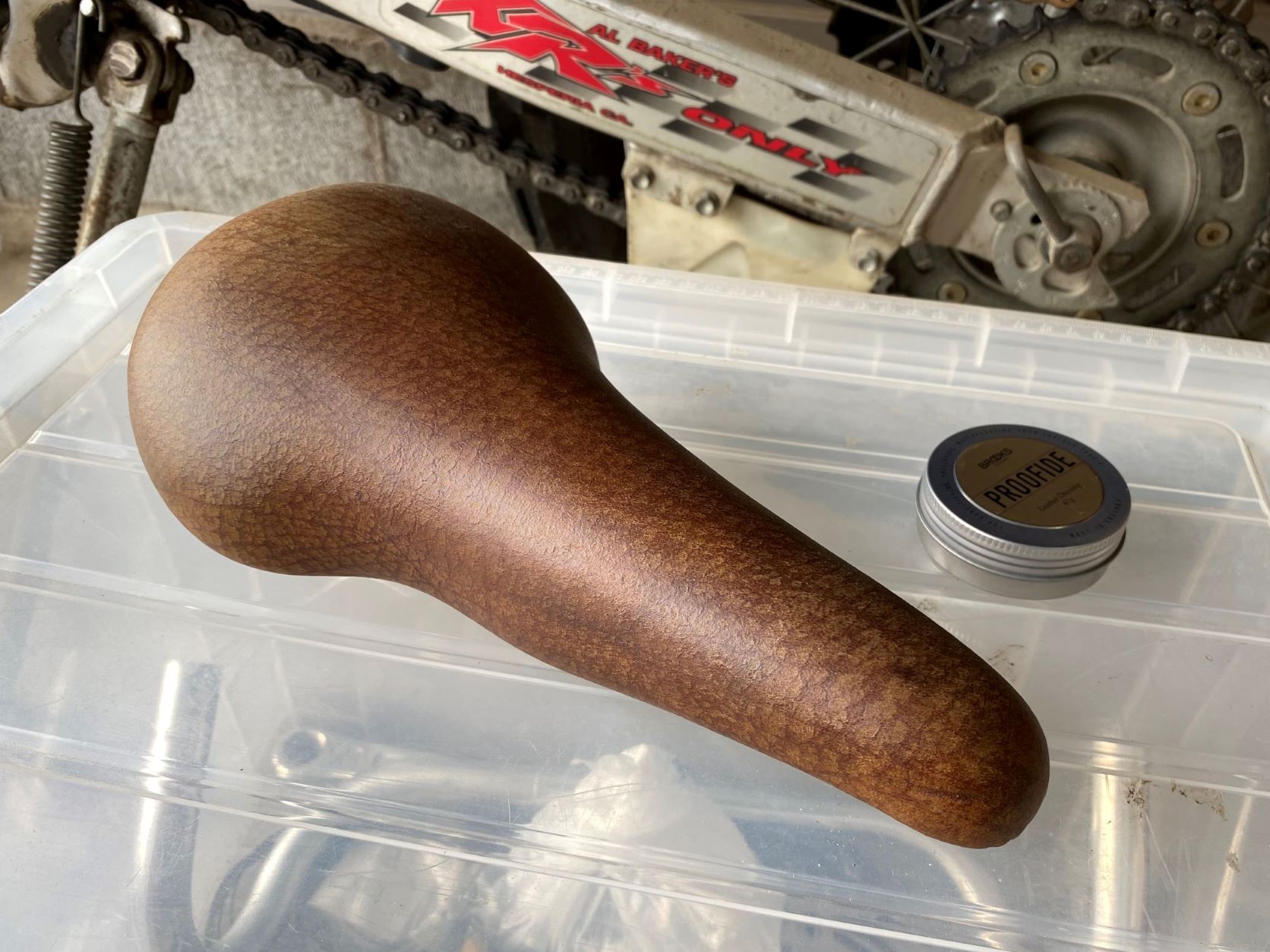 自転車のサドル