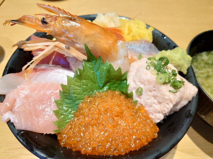 海鮮丼