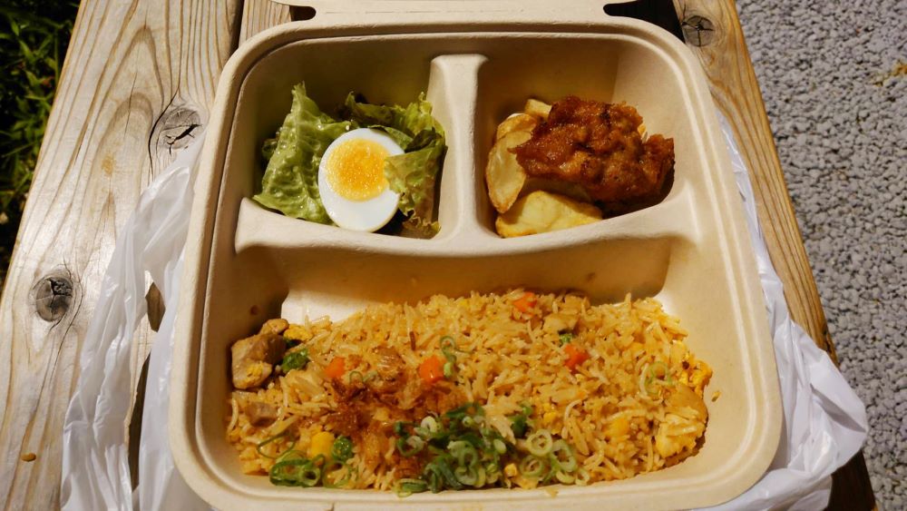マレーシア館のナシゴレン