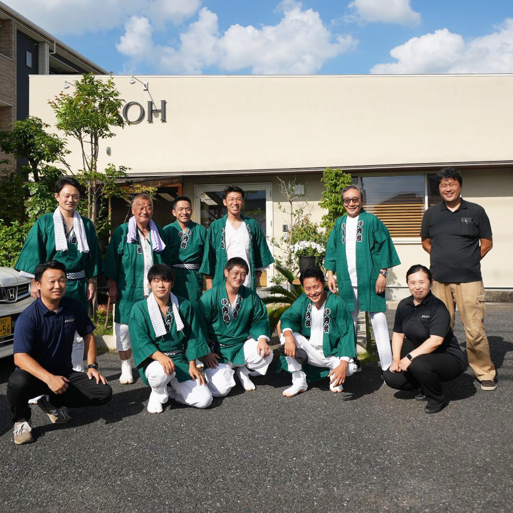 スタッフ集合写真