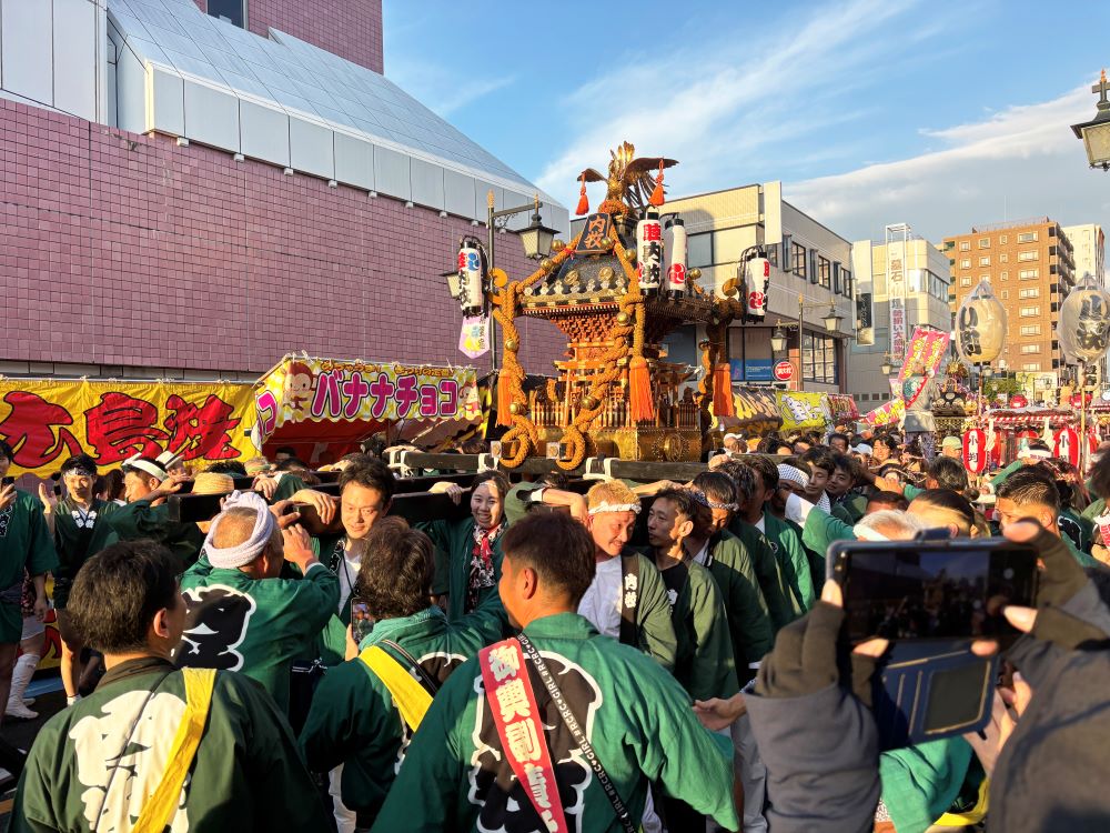 1トンの神輿