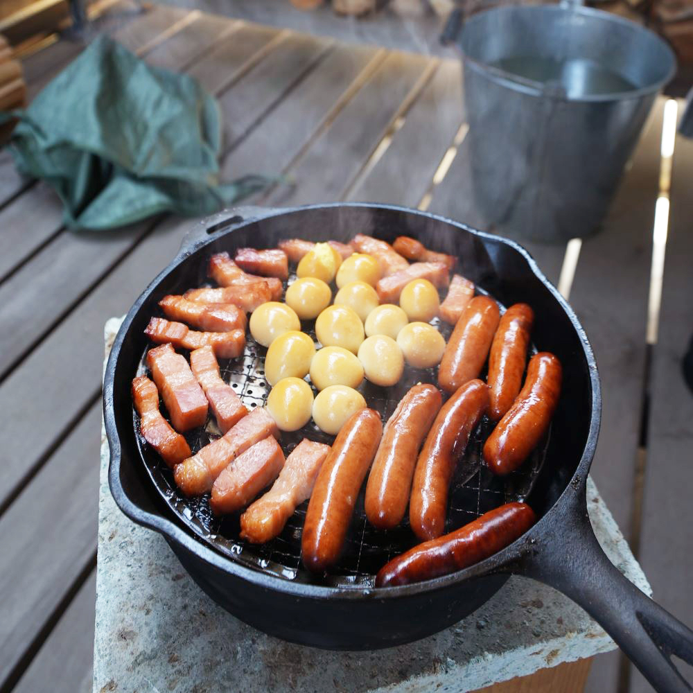 薪ストーブで作る燻製