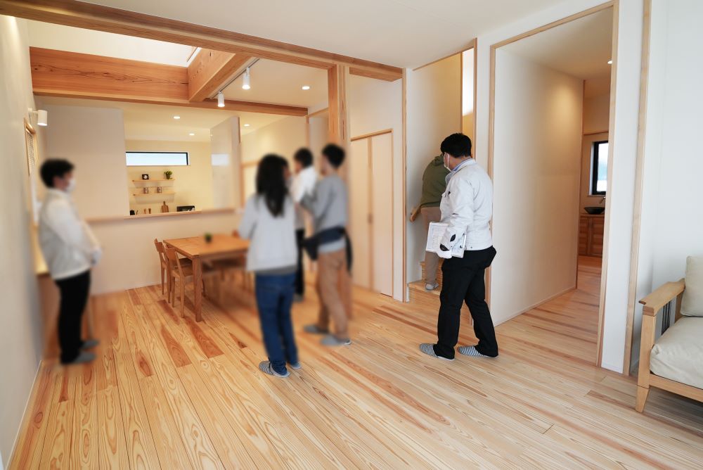 春日部市完成見学会の様子