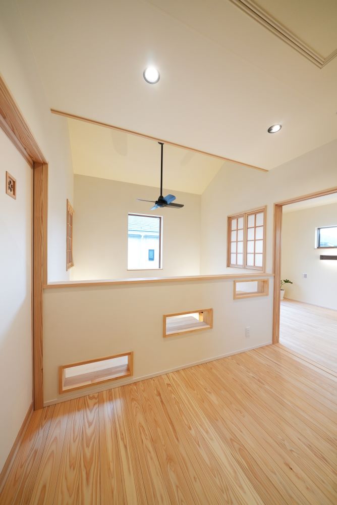 2階ホールから見たキャットウォーク