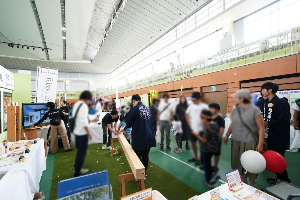 春日部市商工まつりでのかんな削り体験